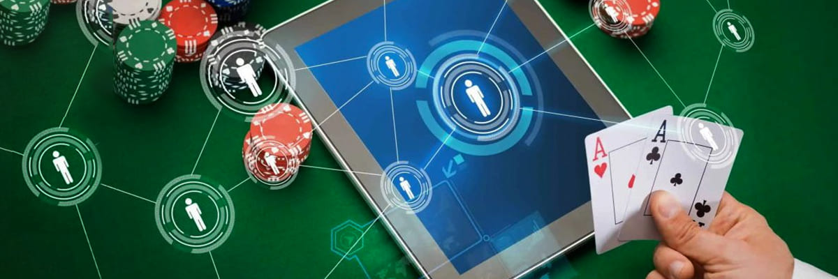 viptaka ক্যাসিনো ভিজ্যুয়াল মন্টাজ—গেম টাইল, টেবিল স্টাইল এলিমেন্ট ও লাইভ ডিলার পরিবেশসহ